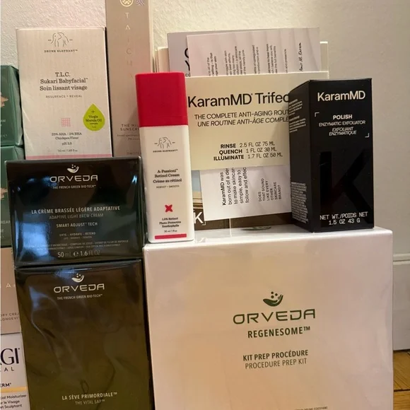 NWT Luxury Skincare Kit - Picture 2 of 3